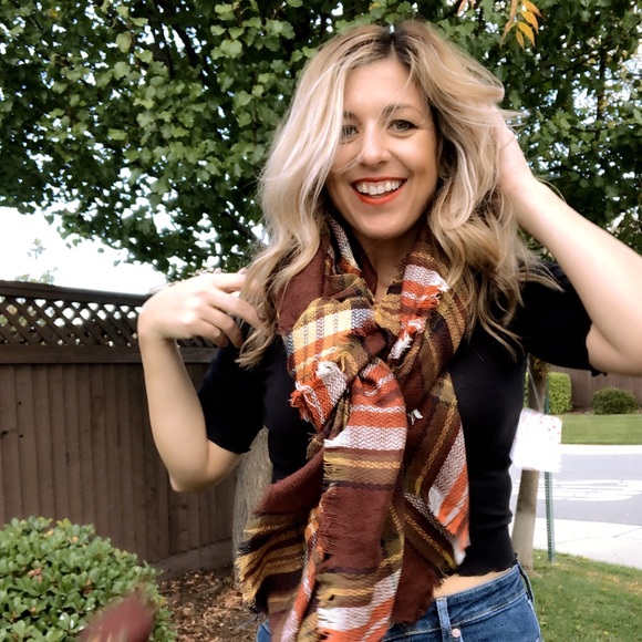 PLAID oversized frayed blanket scarf -BRICK MULTI - Picture 6 of 8